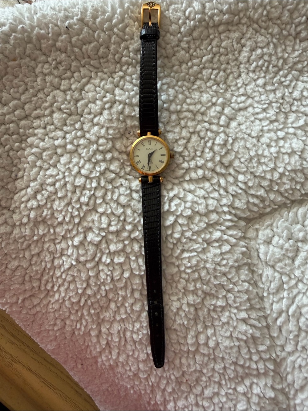 Gucci Black Leather Strap Gold-Tone Round Face Watch